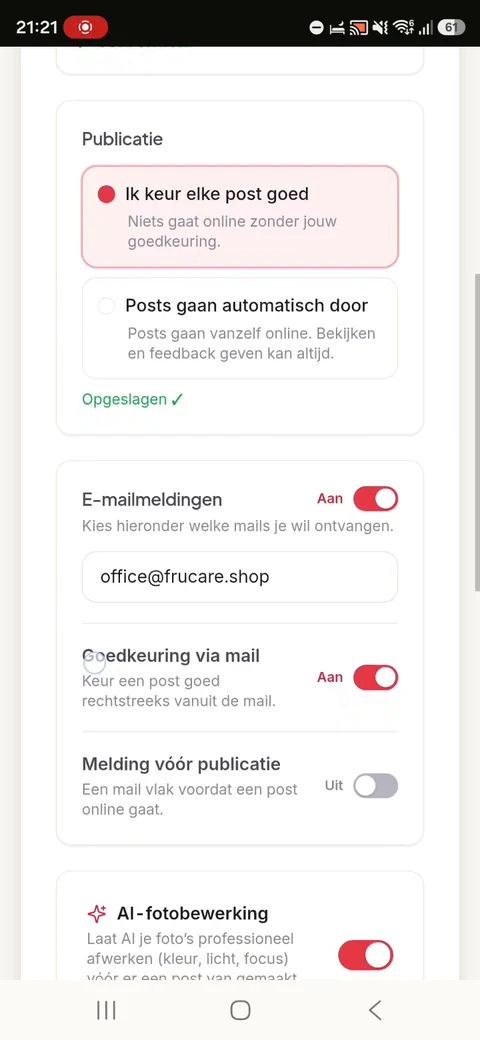 The full Marketomato settings, with manual approval and automatic publishing options